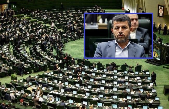 ناهماهنگی در تیم اقتصادی دولت، ریشه نوسان قیمت ارز و طلاست