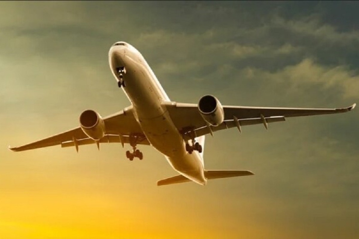 درآمد ایران از پروازهای بین المللی یک دهم شد