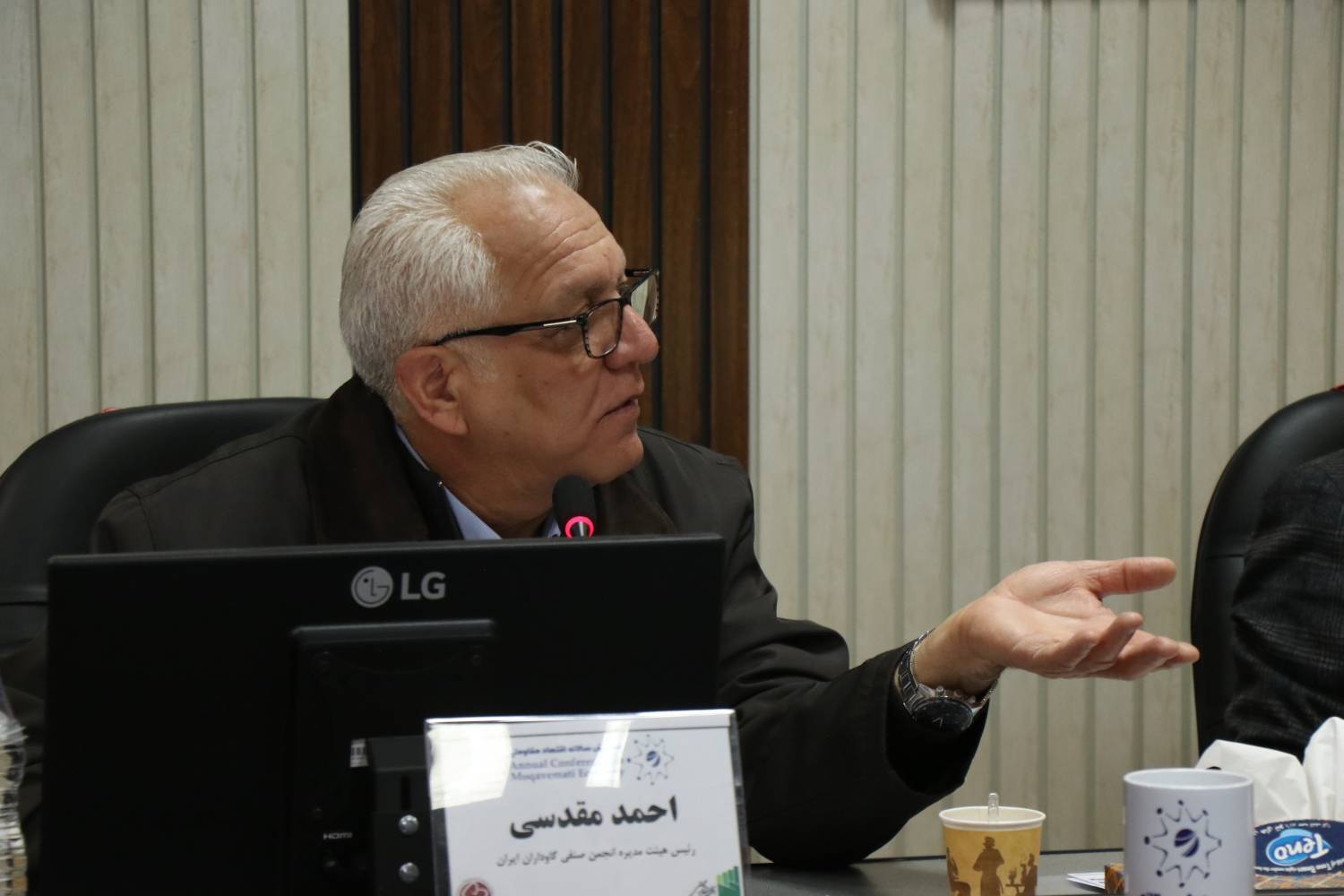 افزایش قیمت لبنیات و گوشت اجتناب ناپذیر است