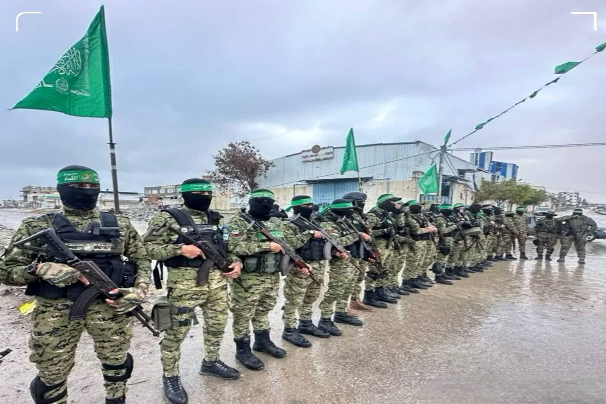 دریا را با قاشق نمی توان خالی کرد!