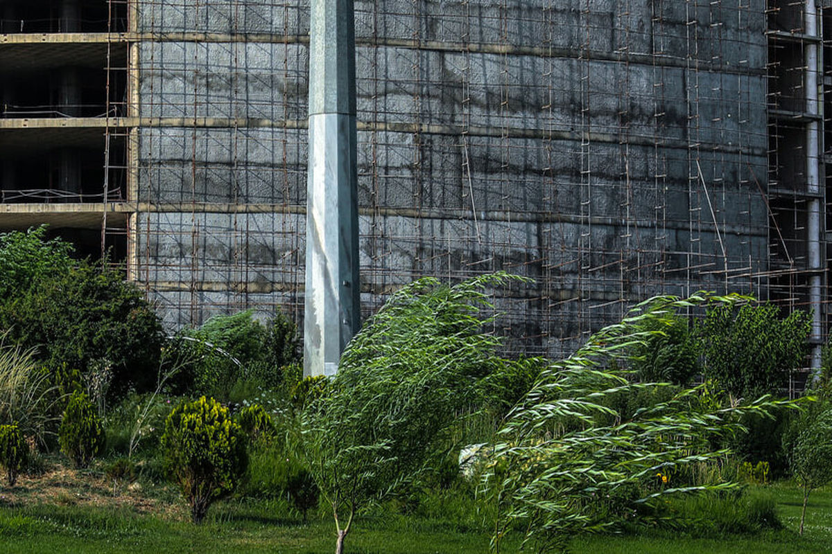 وزش باد پرقدرت در راه کشور / این استان ها آماده رگبار و طوفان باشند