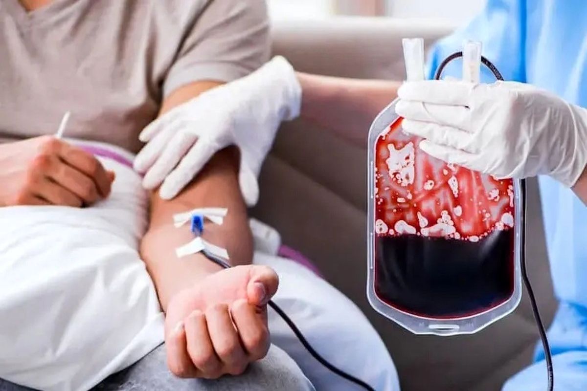 مردم برای اهدای خون در بندر عباس صف کشیدند + ببینید