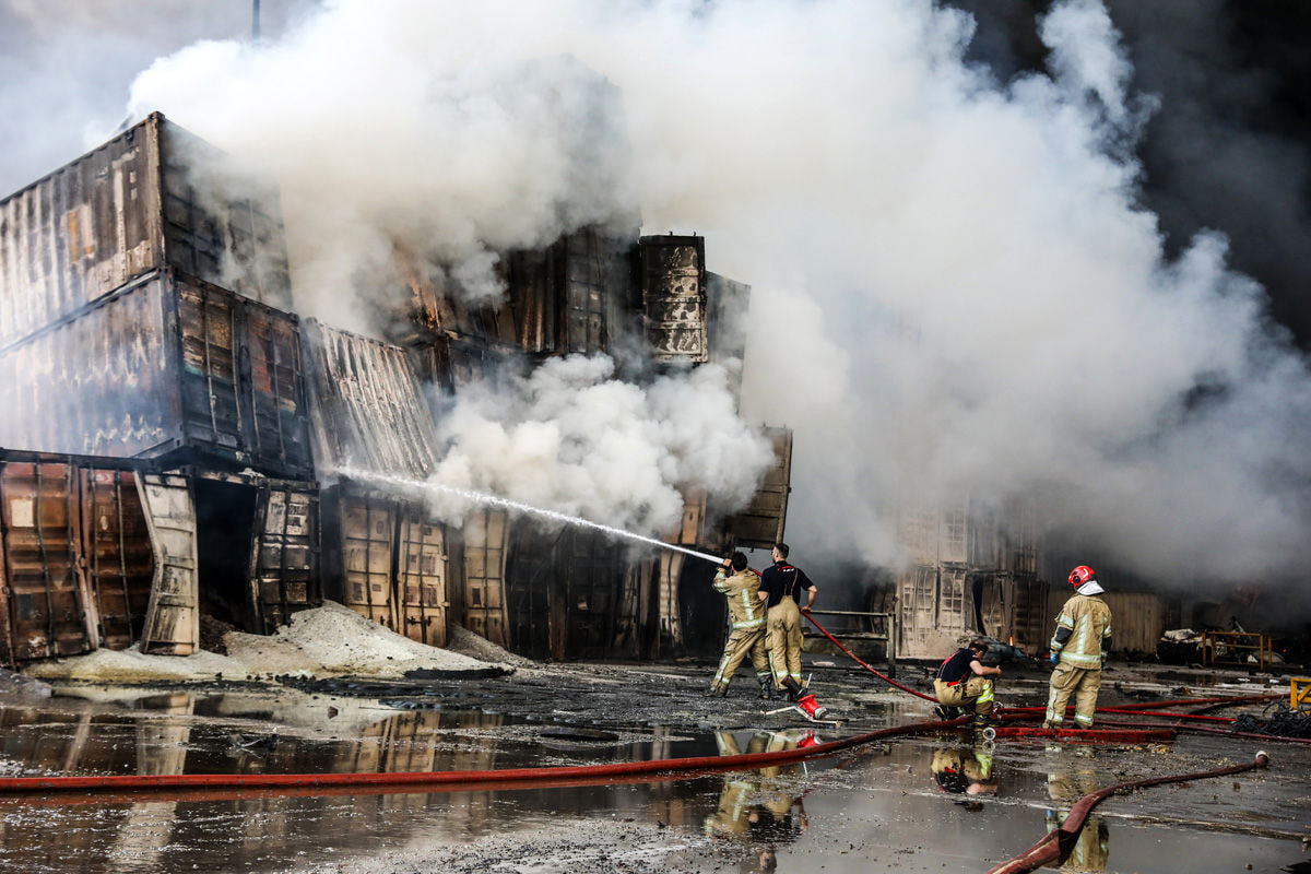 زلزله ۱۰۰ ریشتری در اقتصاد ایران / سرمایه کشور خاکستر شد؟