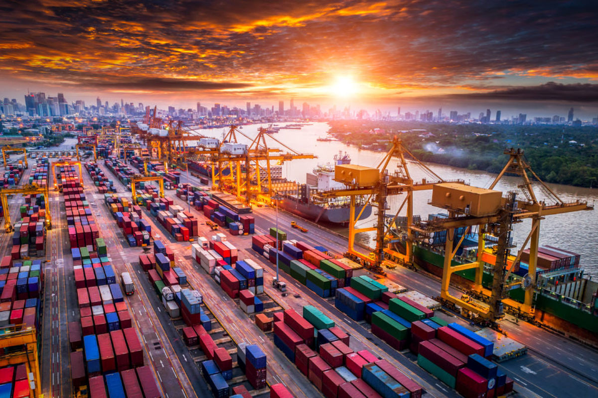 آغاز بحران لجستیکی در جنوب کشور / شاهرگ ایران خون ریزی کرد