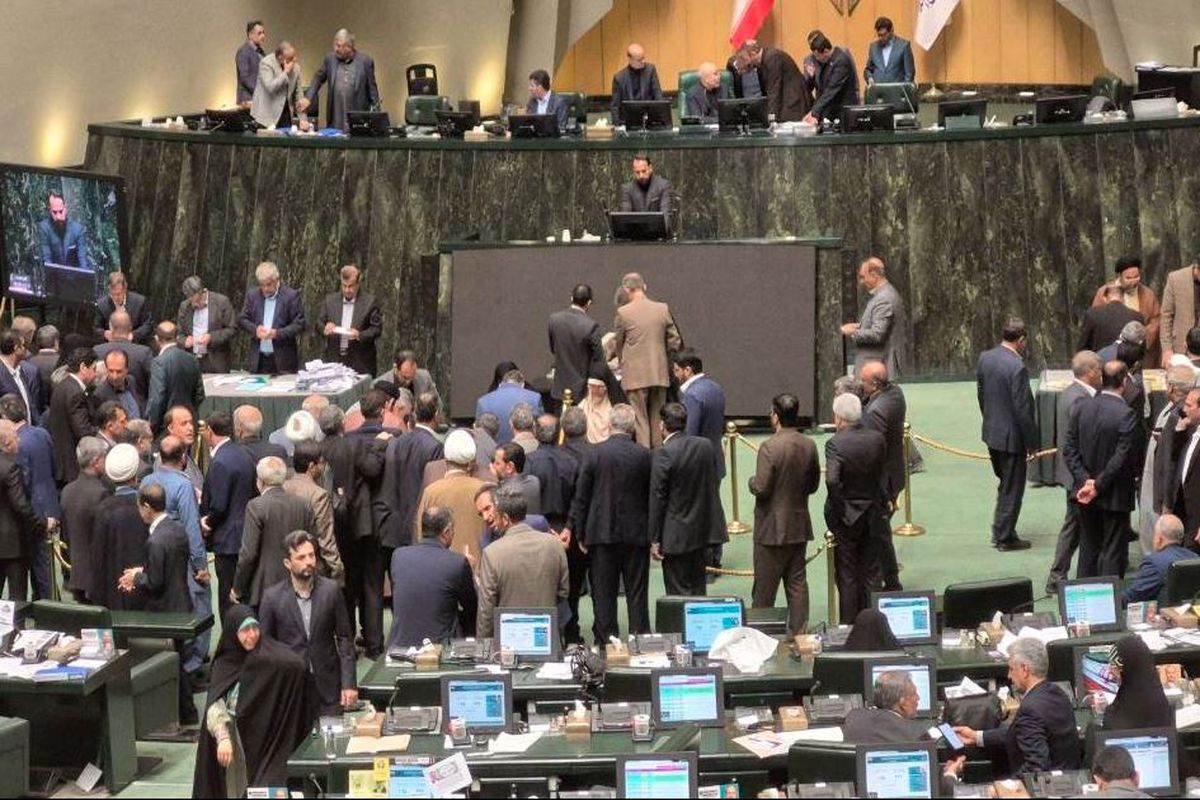 ناظران هیئت‌رئیسه مجلس دوازدهم در سال دوم معرفی شدند