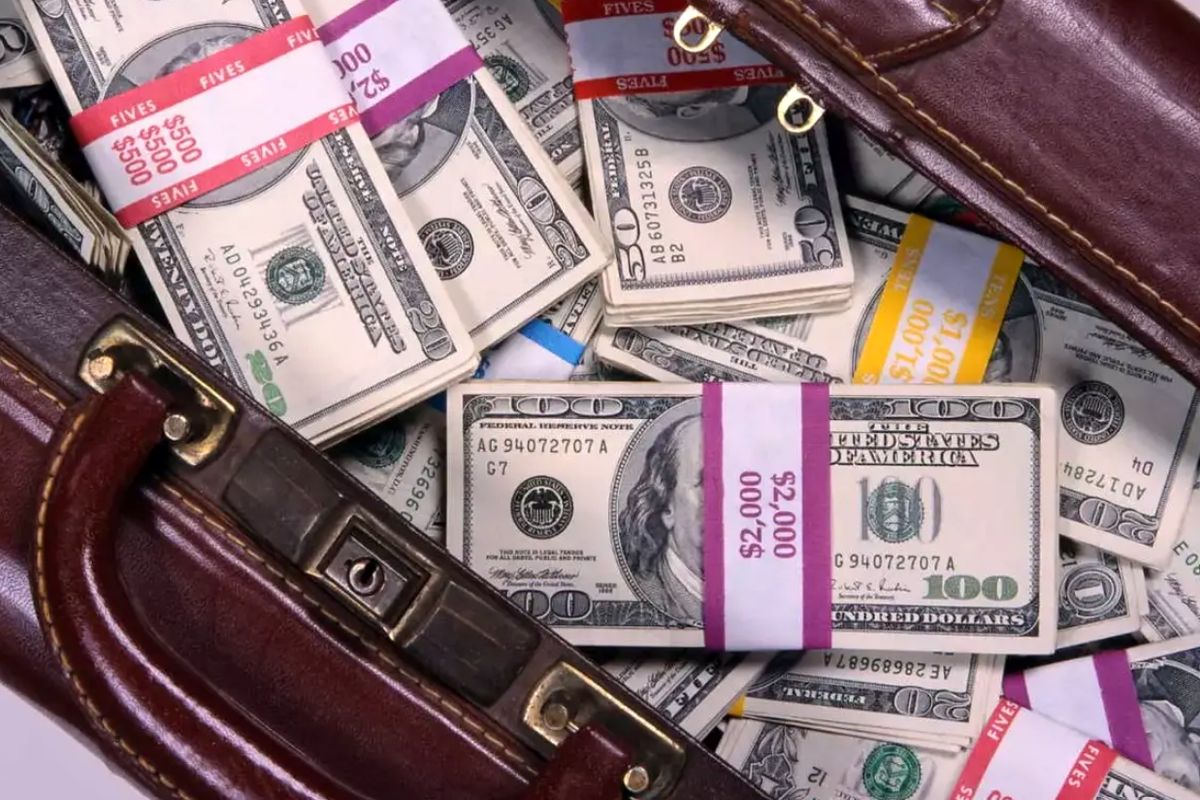 کشف بزرگ‌ترین شبکه پولشویی با مالکیت کامل اتباع در ایران