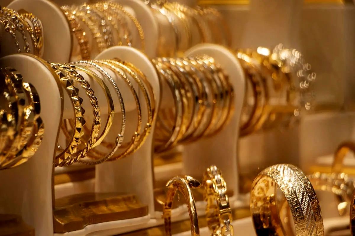 قیمت طلا ۱۸ عیار رسماً پرواز کرد (۱۱ مرداد)