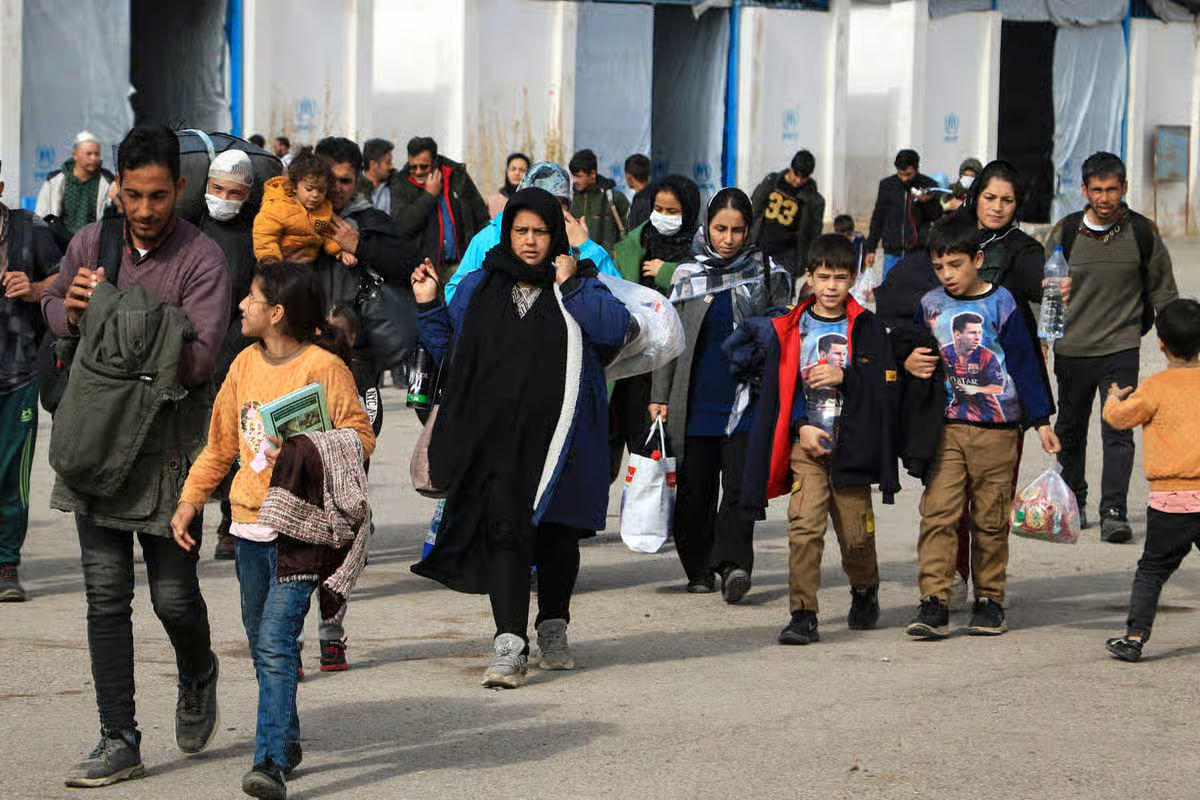 آماده باش به تمام کارگران ایرانی / حکم اخراج افغان ها رسماً امضا شد