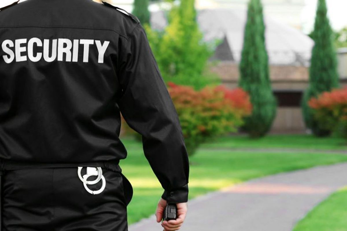 حمله وحشیانه اسرائیل بازار نگهبانی ایران را داغ‌ کرد