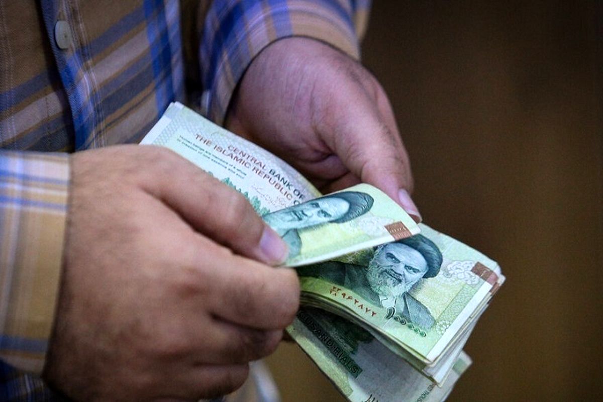 انتقاد یک فعال صنفی بازنشستگان تامین اجتماعی از فیش‌های حقوقی