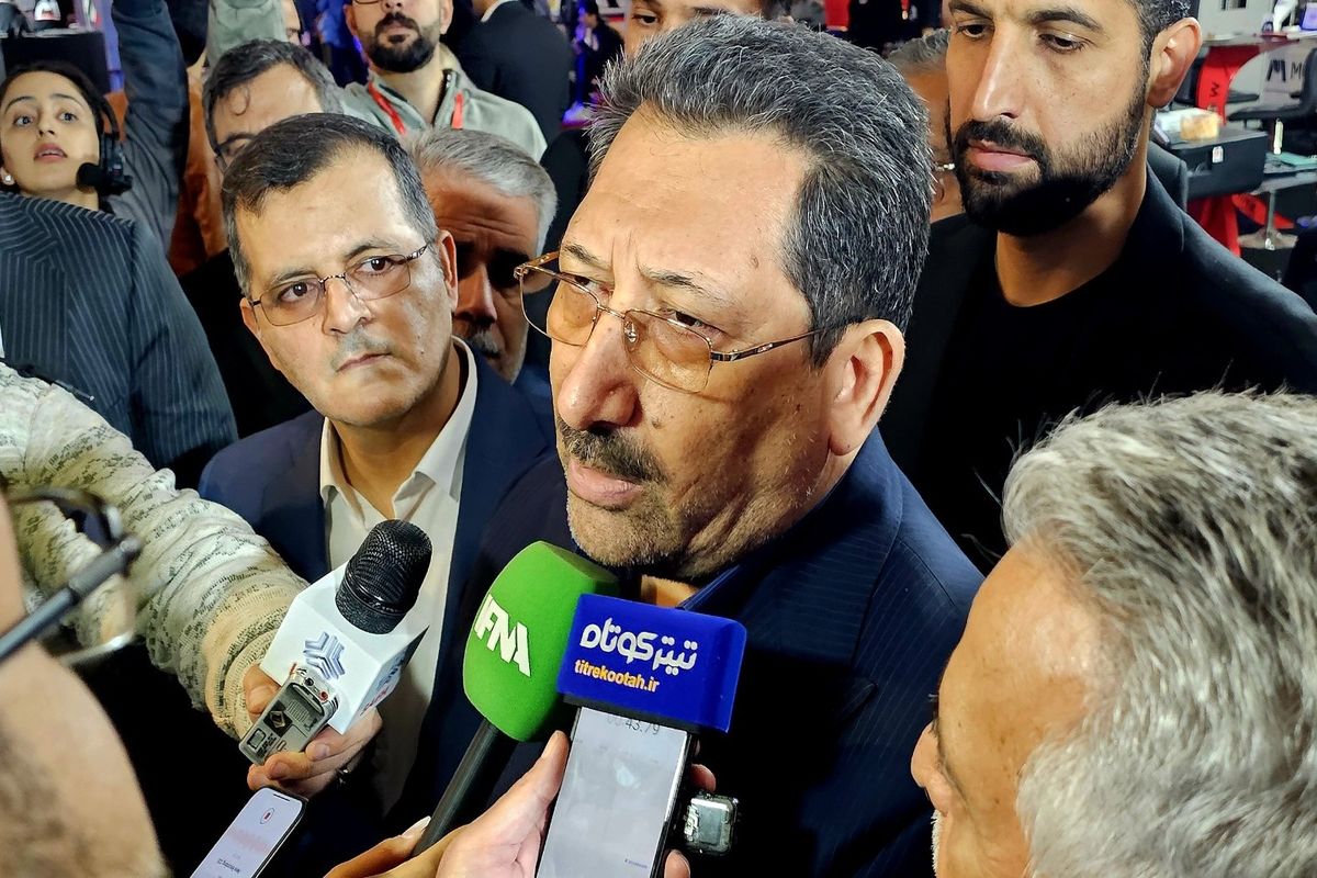 بیک زاده خبر داد: واکنش پزشکیان و اتابک به نمایشگاه های کانماین و صنعت