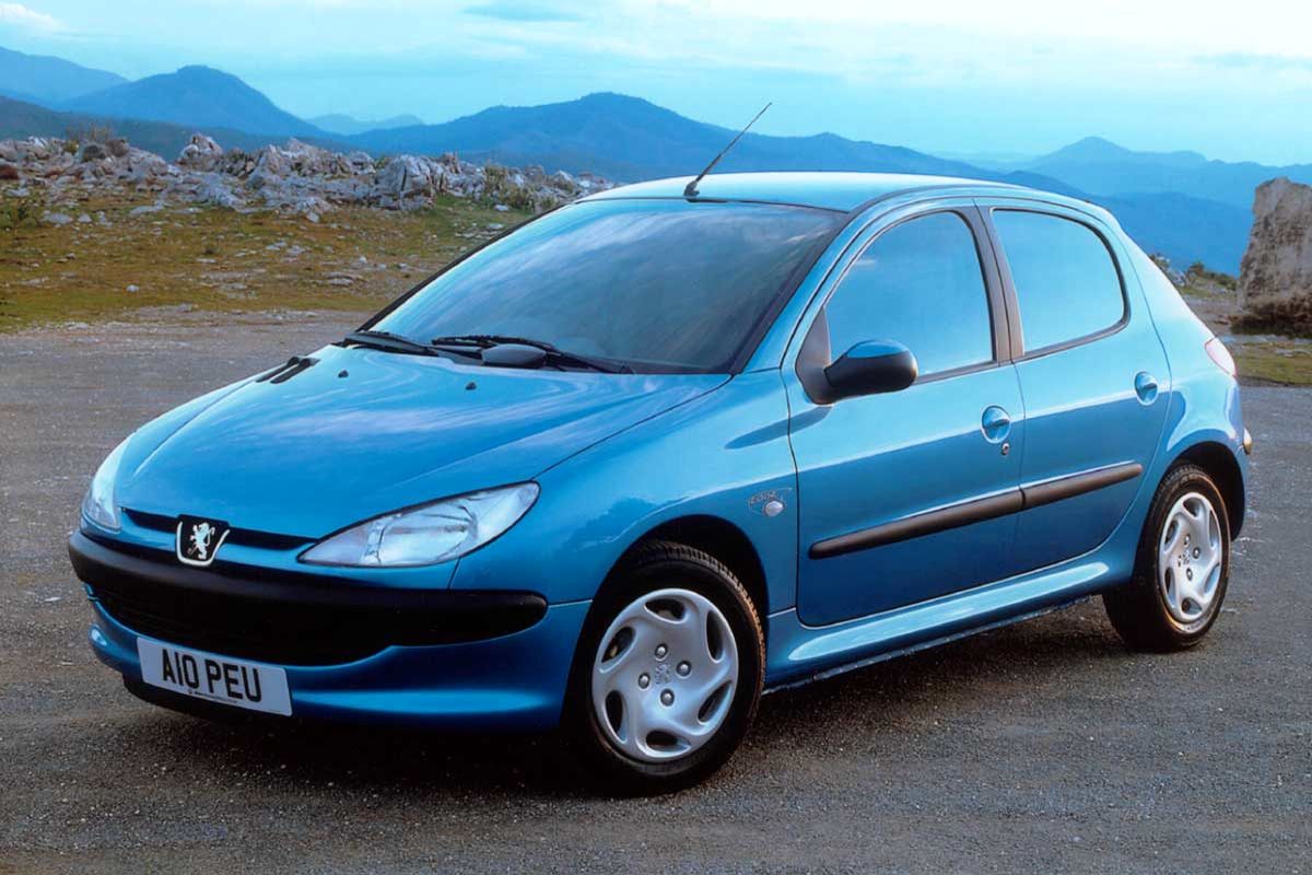 قیمت انواع خودروی محبوب جوانان در بازار ( ۲۴ آبان)