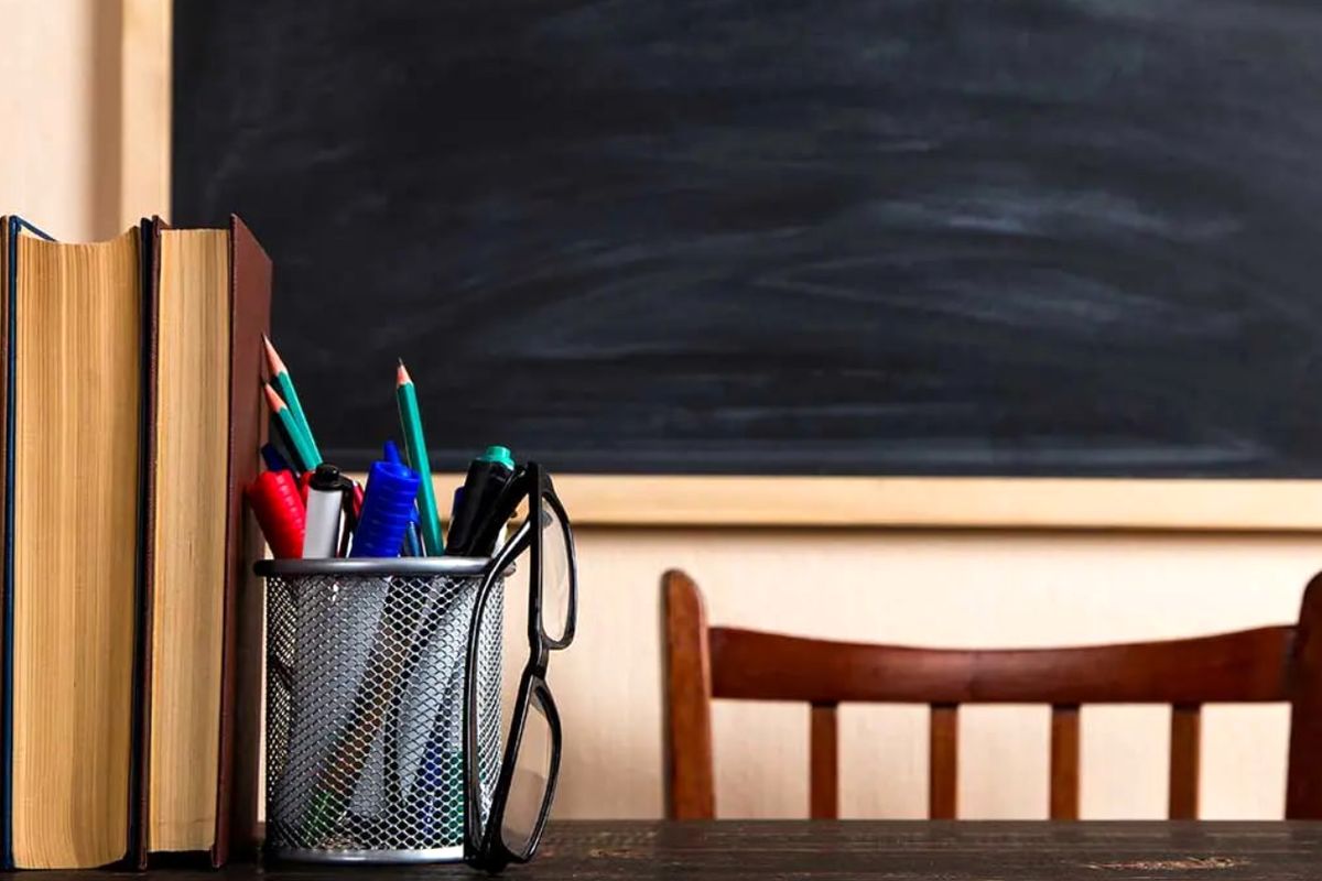 خبر خوش برای فرهنگیان؛ ۳۰۰ میلیون وام بدون ضامن دریافت کنید