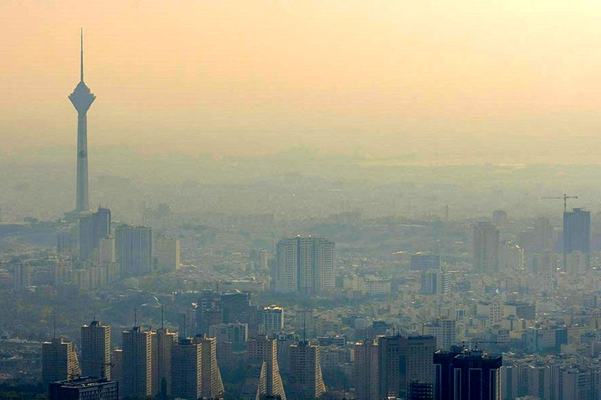 مدارس سه‌شنبه تعطیل شد؟/ احتمال تشکیل کارگروه اضطرار آلودگی هوای تهران