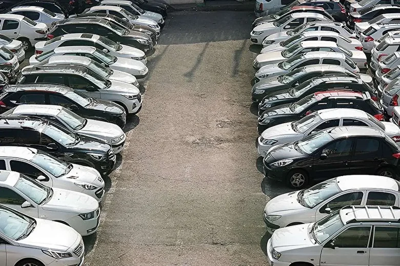 فنر قیمت خودرو در آستانه رها شدن است؟/ یک پیش بینی مهم از بازار تا پایان سال