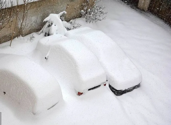 ببییند | بارش فوق شدید برف در اردبیل