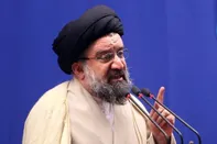 کسی که عمامه را پرت می‌کند دین را پرت کرده است
