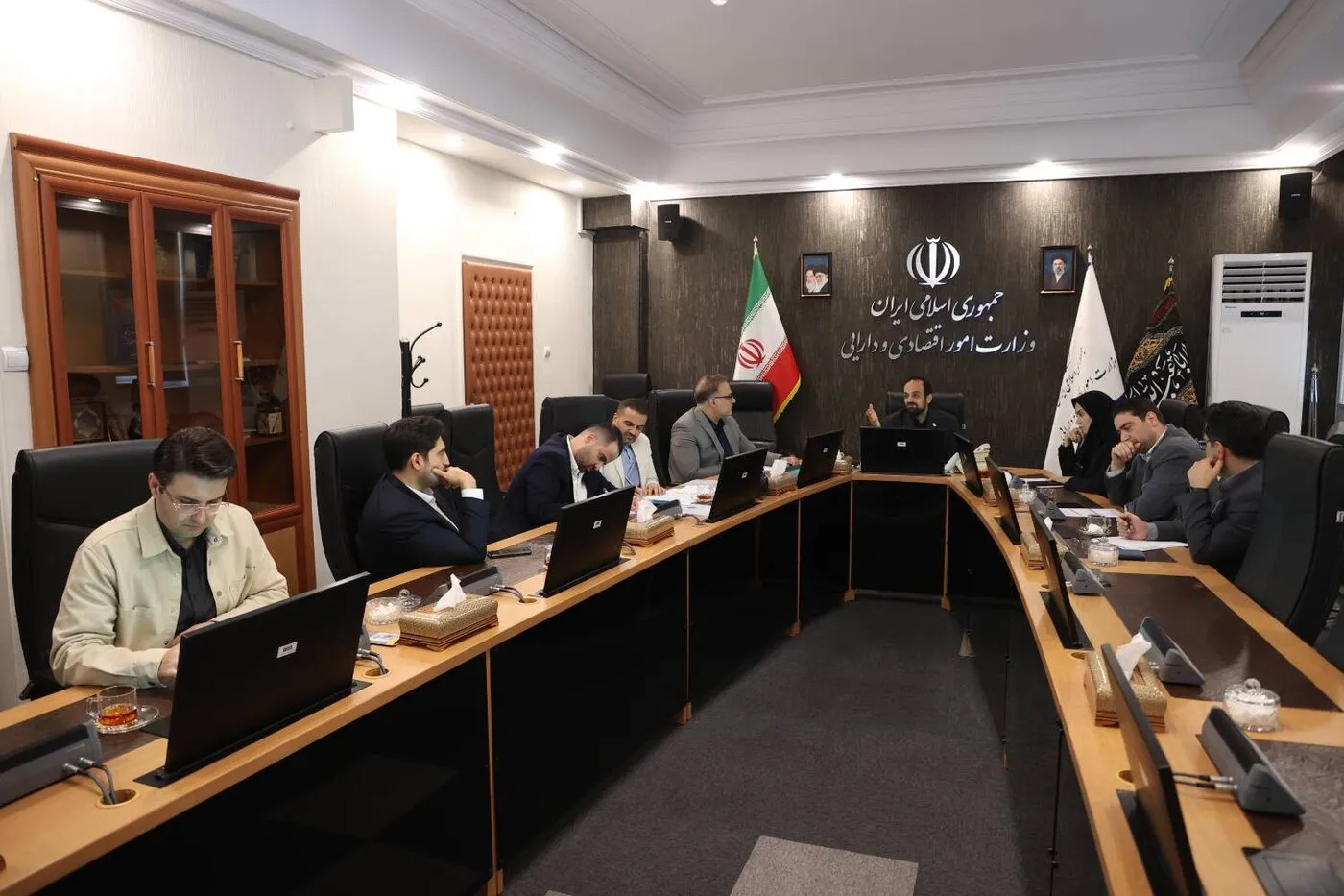 نشست شورای سیاست گذاری