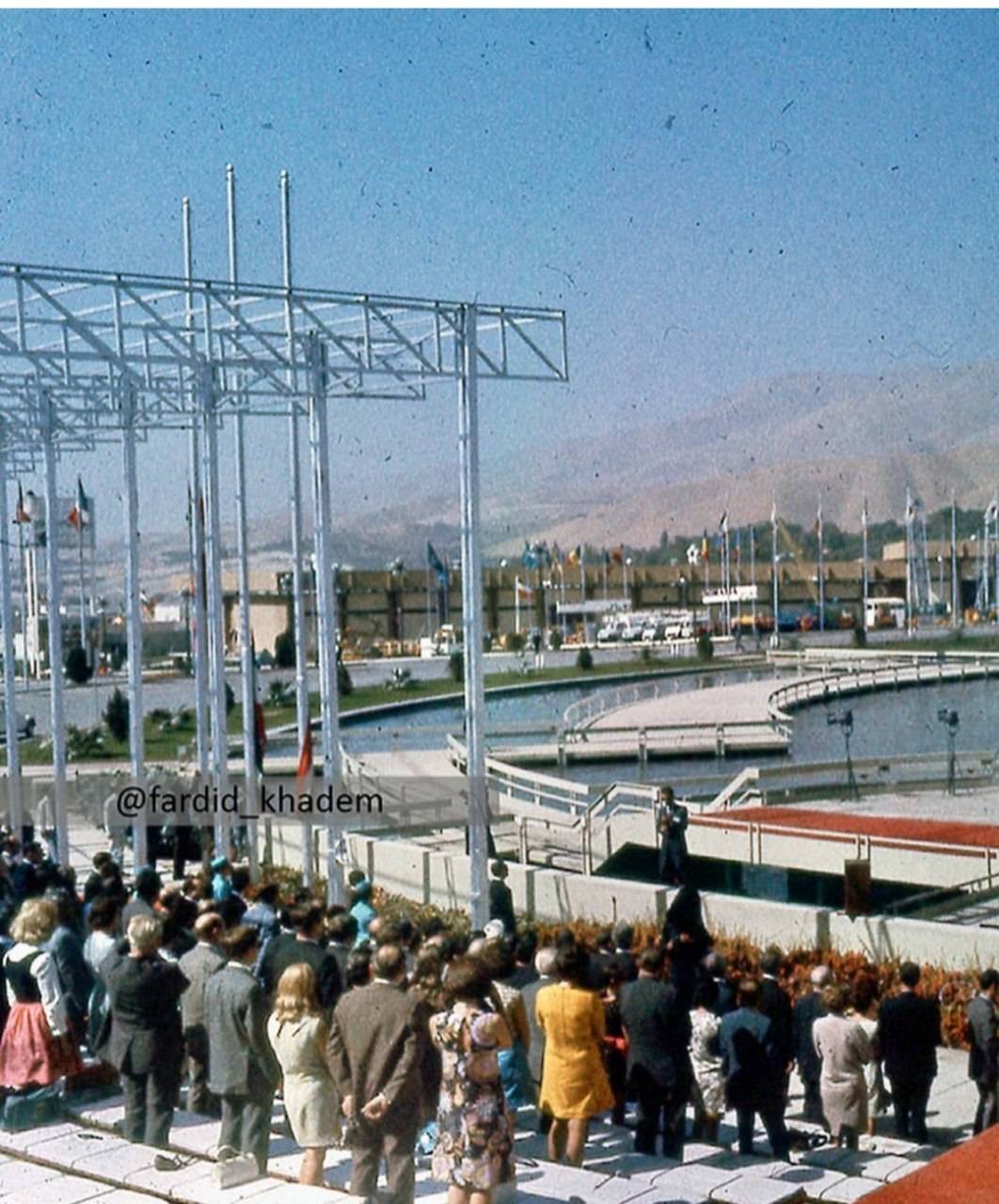 خاطره بازی با نمایشگاه تهران در دهه ۴۰ شمسی خاطره بازی با نمایشگاه تهران در دهه ۴۰ شمسی