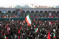 بدرقه باشکوه پیکر رهبر شهید در شهر کریمه اهل بیت