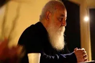 بستری شدن هوشنگ ابتهاج در آلمان