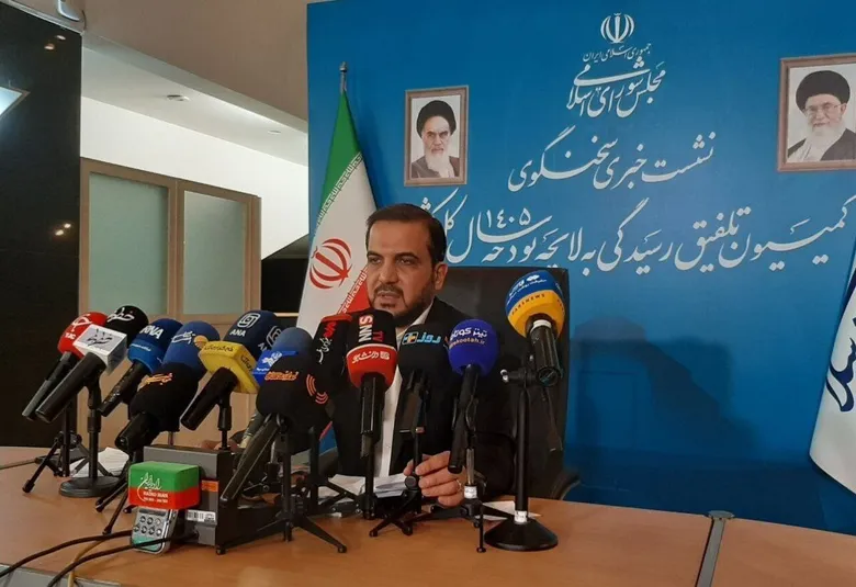 بسته حمایتی مجلس برای معیشت سال آینده / از افزایش پلکانی حقوق تا تقویت بی‌سابقه منابع یارانه‌ای و رفاهی