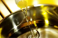 روغن‌های مانده در گمرک ترخیص شدند؟
